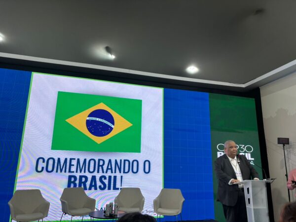Permalink to COP30: Brasil e México assinam memorando de entendimento para acelerar a adoção de caminhões, ônibus e infraestrutura com emissão zero e visam atingir 100% de vendas de caminhões e ônibus novos com emissão zero até 2040